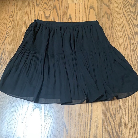 Sparkle & Fade Pleated Chiffon Skirt with Lining - Picture 2 of 12
